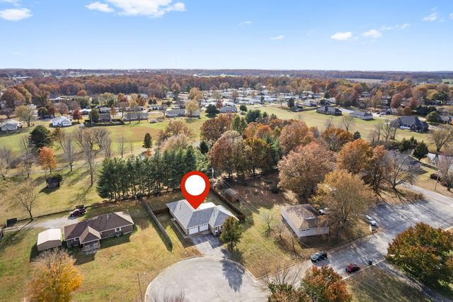 1006 Baretta Court, Aurora, MO 65605