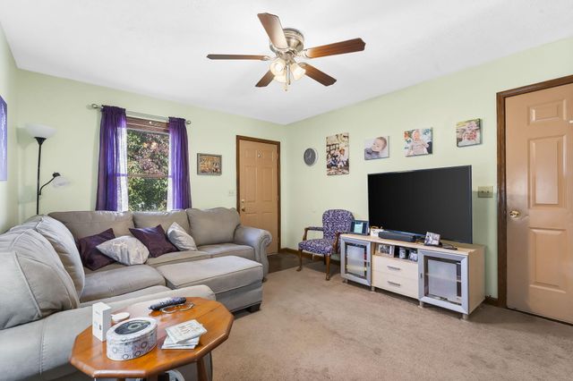 1006 Baretta Court, Aurora, MO 65605