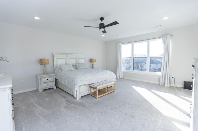 6037 S Maryland Avenue, Springfield, MO 65810