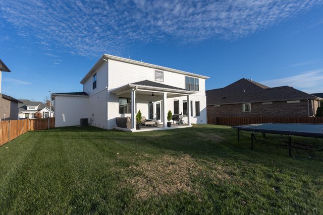 6037 S Maryland Avenue, Springfield, MO 65810