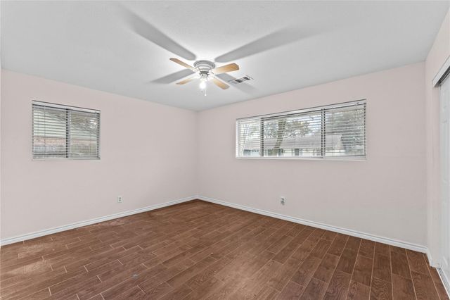4911 Old Castle Lane, Dickinson, TX 77539