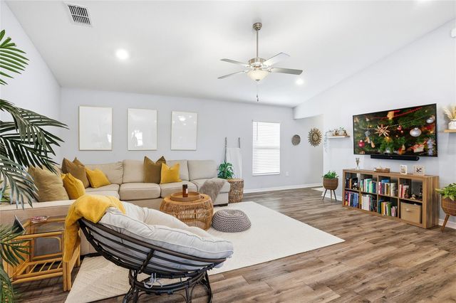 128 FOXTAIL LOOP, Davenport, FL 33837