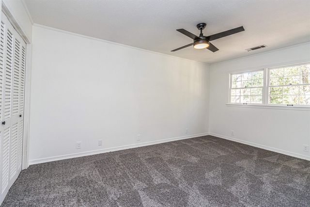 311 MORNINGSIDE DR, Selmer, TN 38375