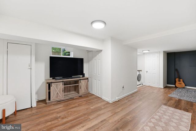26 UNDERWOOD PL, Alexandria, VA 22304