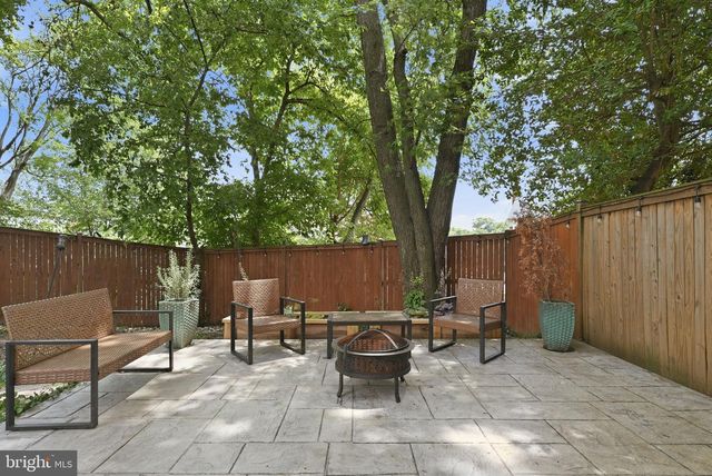 26 UNDERWOOD PL, Alexandria, VA 22304