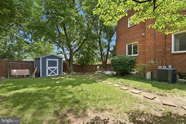 26 UNDERWOOD PL, Alexandria, VA 22304