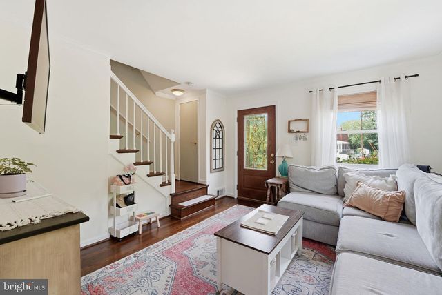 26 UNDERWOOD PL, Alexandria, VA 22304