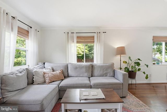 26 UNDERWOOD PL, Alexandria, VA 22304