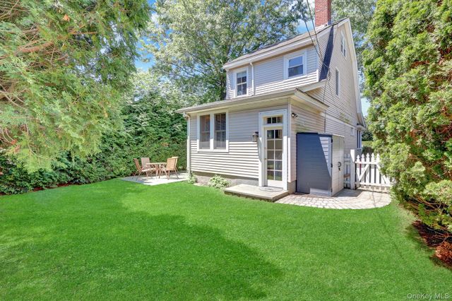 65 Roxbury Road, Garden City, NY 11530