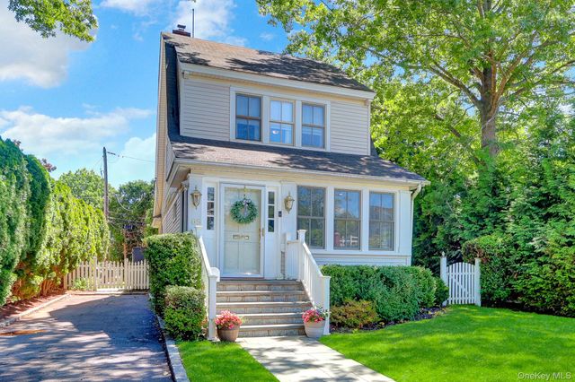 65 Roxbury Road, Garden City, NY 11530