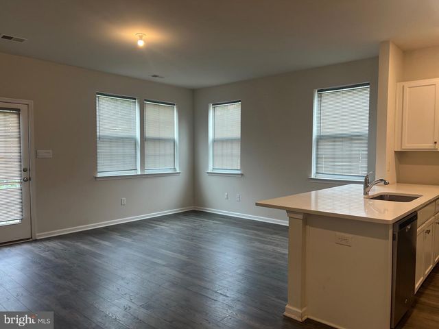 106 SICKLER CT, Sicklerville, NJ 08081