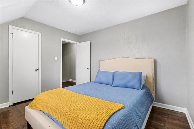 645 NE Barry Road, Kansas City, MO 64155