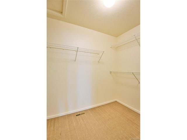 23627 E Bellewood Dr, Aurora, CO 80016