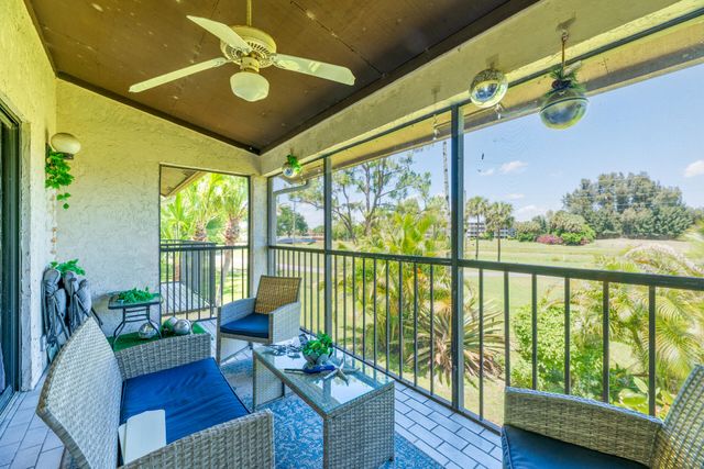 5142 Fountains Drive S, Greenacres, FL 33467