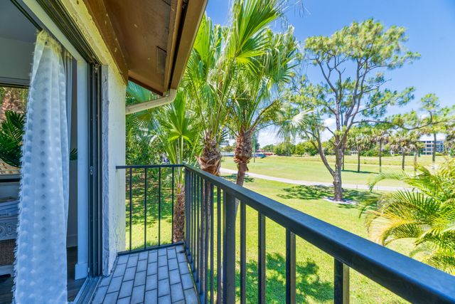 5142 Fountains Drive S, Greenacres, FL 33467