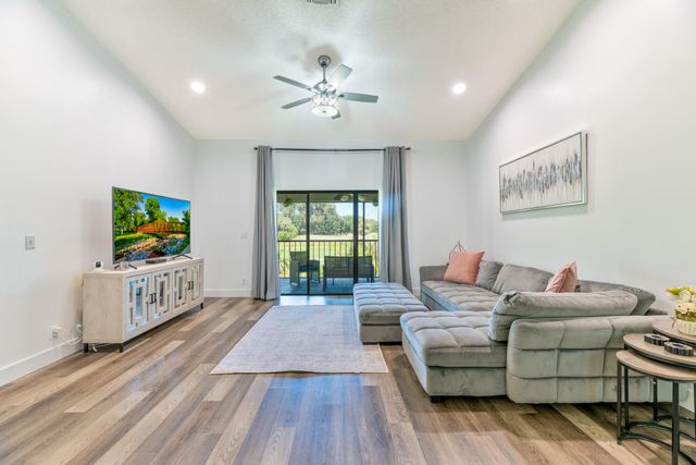 5142 Fountains Drive S, Greenacres, FL 33467