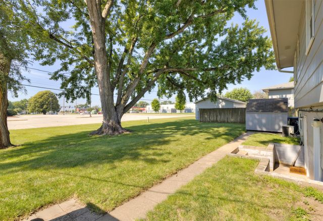 1517-1519 NW 2nd Street, Ankeny, IA 50023
