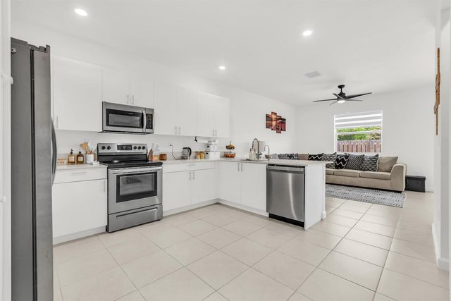 16229 SW 288th Terrace, Homestead, FL 33033