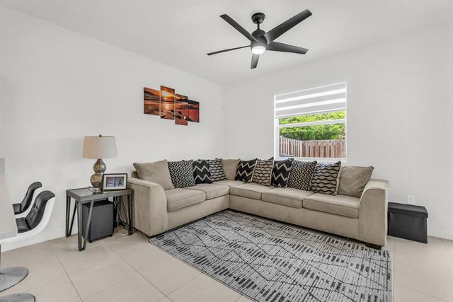 16229 SW 288th Terrace, Homestead, FL 33033