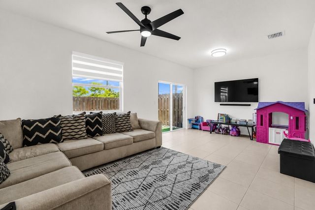 16229 SW 288th Terrace, Homestead, FL 33033