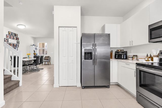 16229 SW 288th Terrace, Homestead, FL 33033