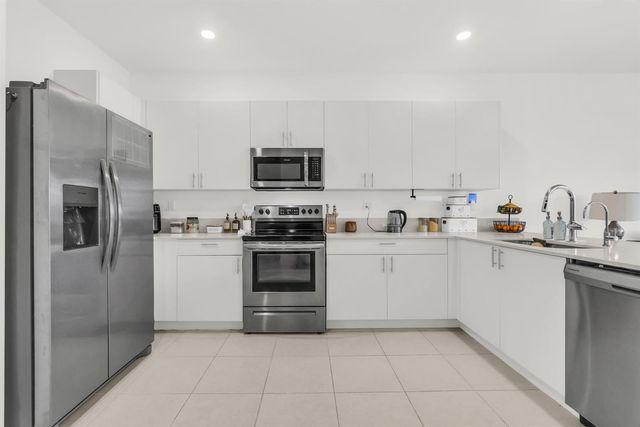 16229 SW 288th Terrace, Homestead, FL 33033