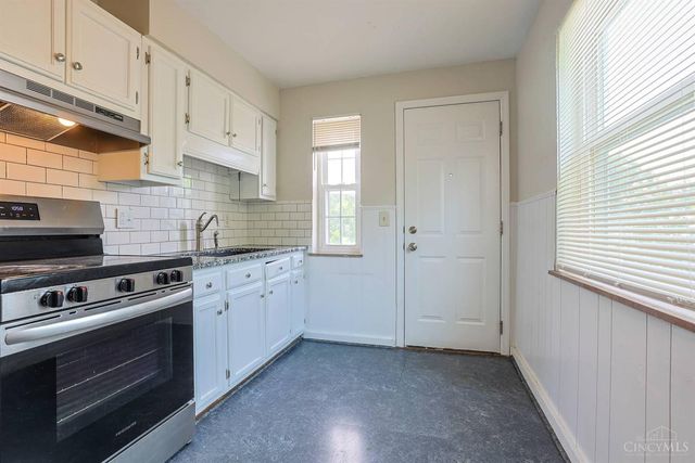 556 Grandin Avenue, Springdale, OH 45246
