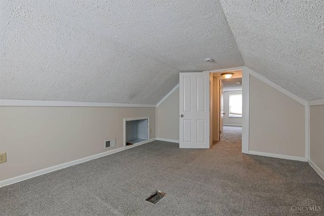 556 Grandin Avenue, Springdale, OH 45246