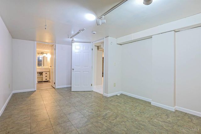 556 Grandin Avenue, Springdale, OH 45246