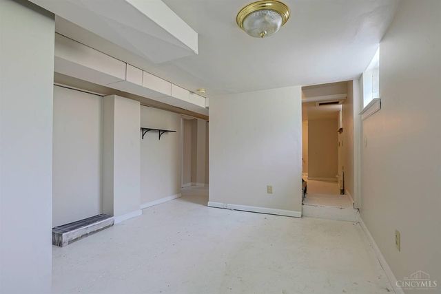 556 Grandin Avenue, Springdale, OH 45246