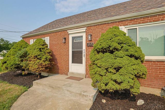 556 Grandin Avenue, Springdale, OH 45246