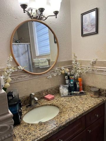 4211 W 10th Ln, Hialeah, FL 33012