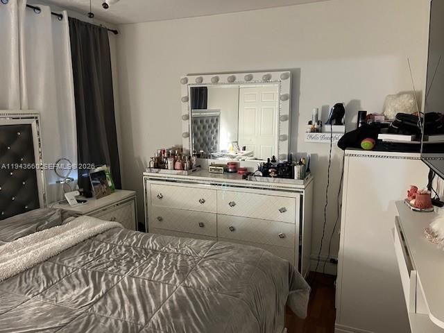 4211 W 10th Ln, Hialeah, FL 33012