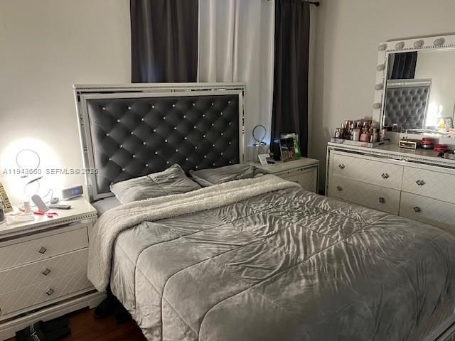 4211 W 10th Ln, Hialeah, FL 33012