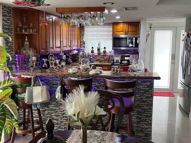 4211 W 10th Ln, Hialeah, FL 33012