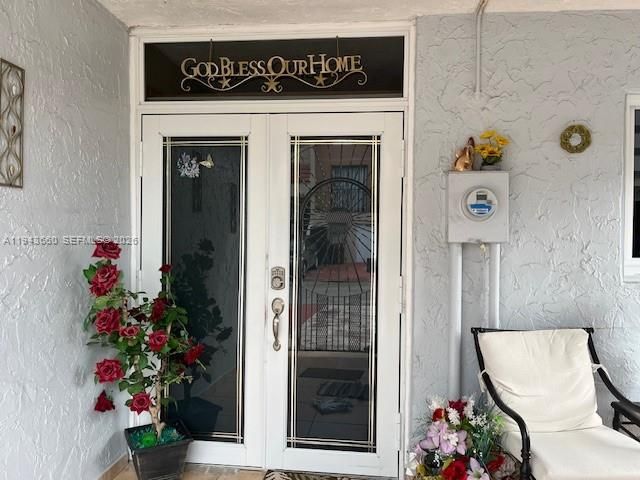 4211 W 10th Ln, Hialeah, FL 33012