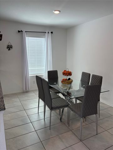 3386 Peyton Lila Road, Dallas, TX 75212