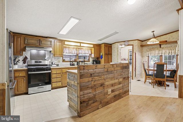 303 DALLAS DR, Grantville, PA 17028