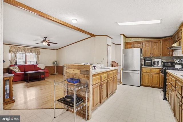 303 DALLAS DR, Grantville, PA 17028