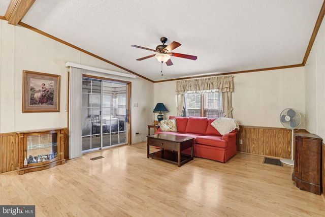 303 DALLAS DR, Grantville, PA 17028