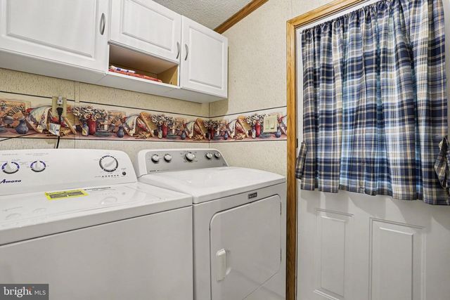 303 DALLAS DR, Grantville, PA 17028