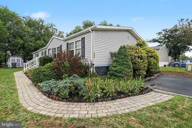 303 DALLAS DR, Grantville, PA 17028