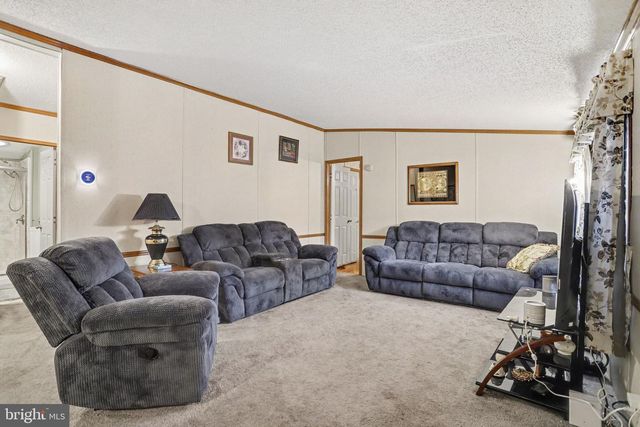 303 DALLAS DR, Grantville, PA 17028