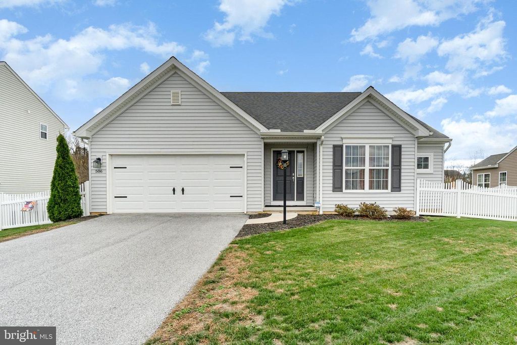 506 GRANITE RUN, Carlisle, PA 17015