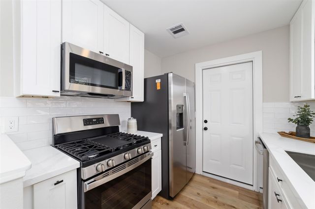 7706 Deadwood Drive, Houston, TX 77040