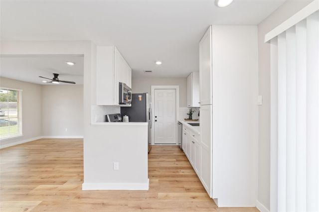 7706 Deadwood Drive, Houston, TX 77040