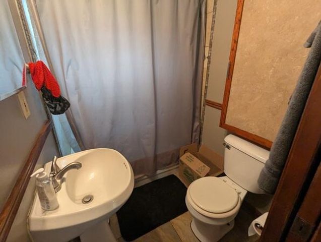 646 S Francis Avenue, Lansing, MI 48912