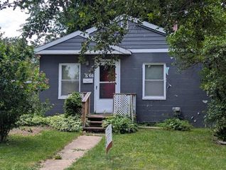 646 S Francis Avenue, Lansing, MI 48912