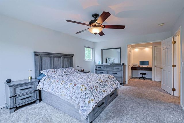 427 Flemridge Court, Wyoming, OH 45231