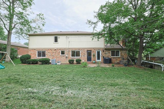 427 Flemridge Court, Wyoming, OH 45231